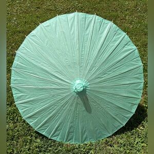 Mint Green Paper Parasol Sun Umbrella for Wedding Picture